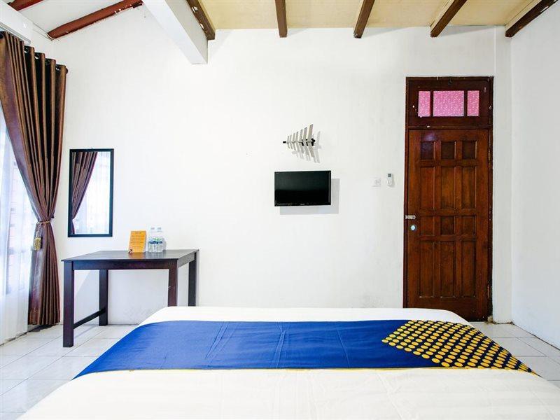 Spot On 2107 Ijo Pupus Syariah Residence Baturetno Экстерьер фото