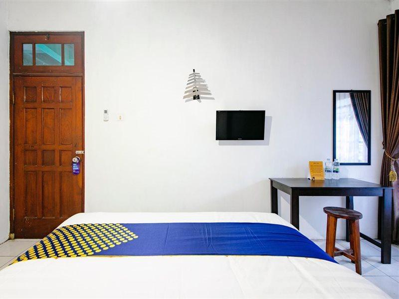 Spot On 2107 Ijo Pupus Syariah Residence Baturetno Экстерьер фото