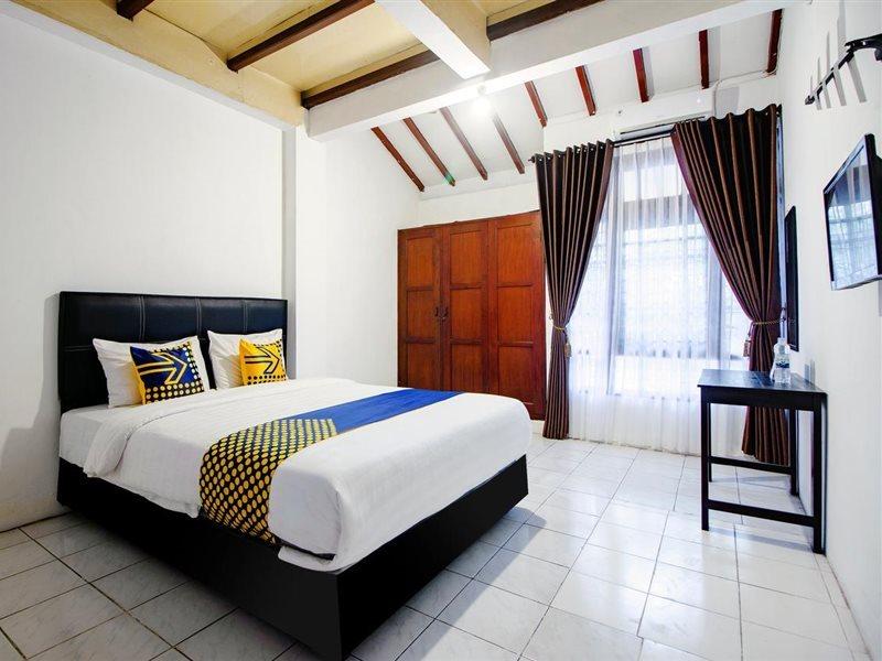 Spot On 2107 Ijo Pupus Syariah Residence Baturetno Экстерьер фото