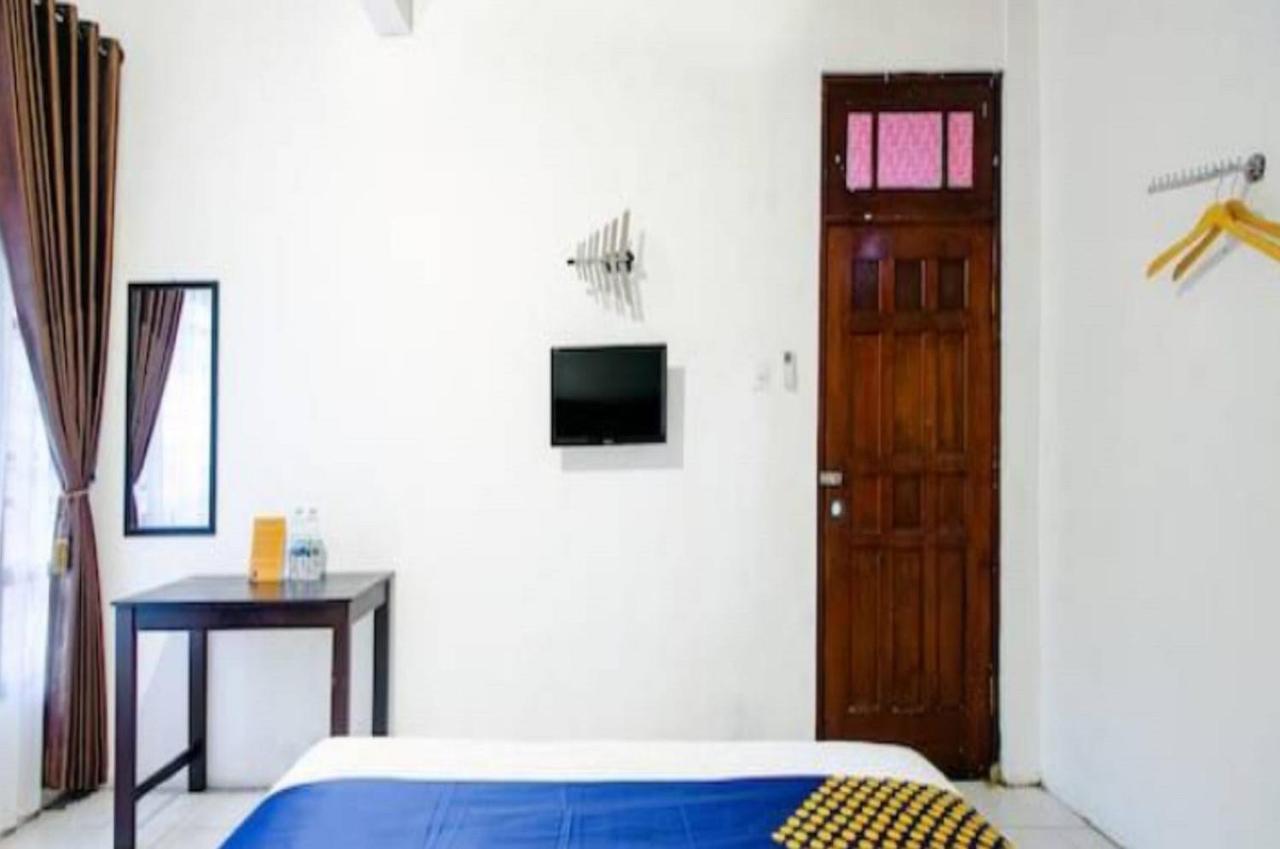 Spot On 2107 Ijo Pupus Syariah Residence Baturetno Экстерьер фото