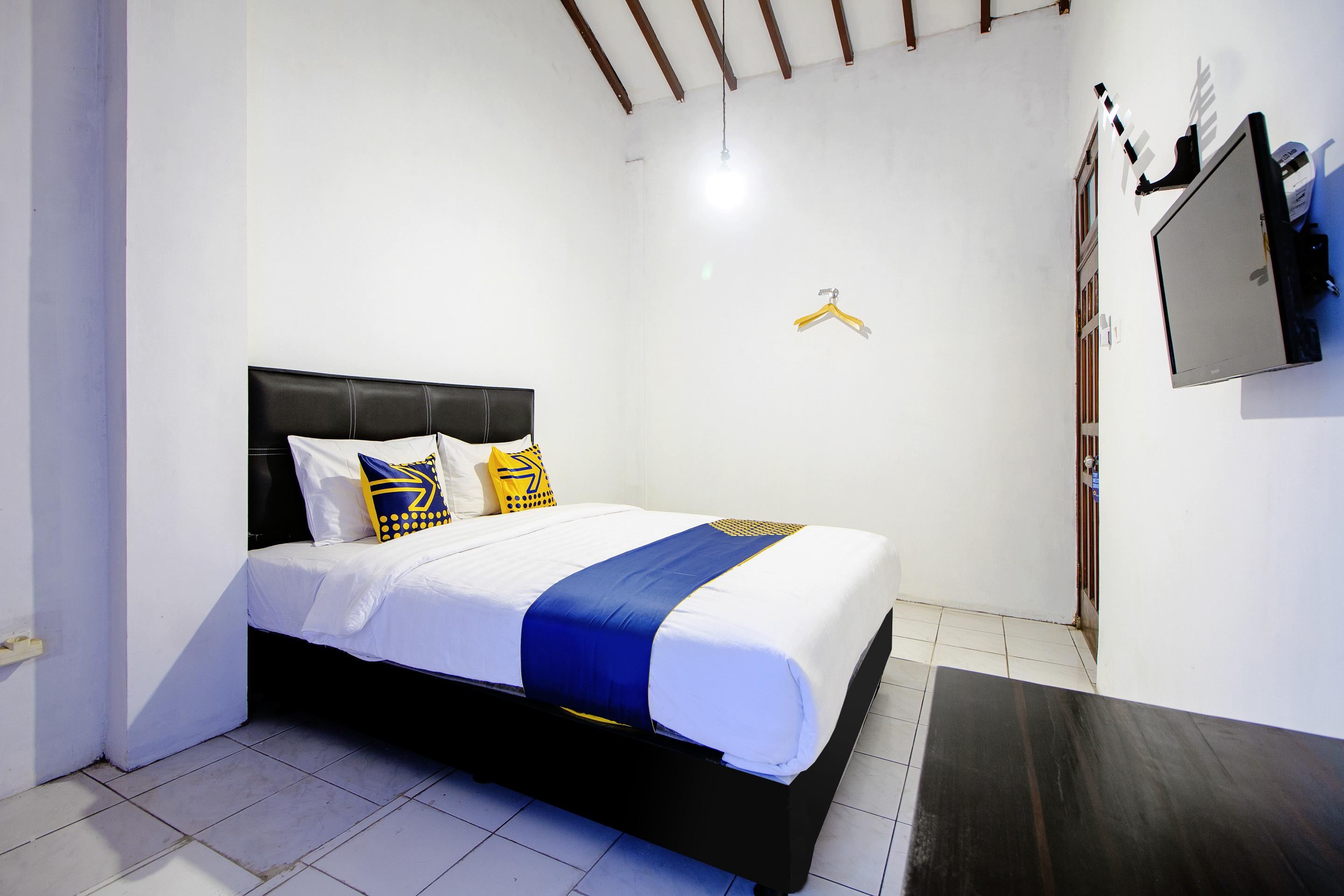 Spot On 2107 Ijo Pupus Syariah Residence Baturetno Экстерьер фото