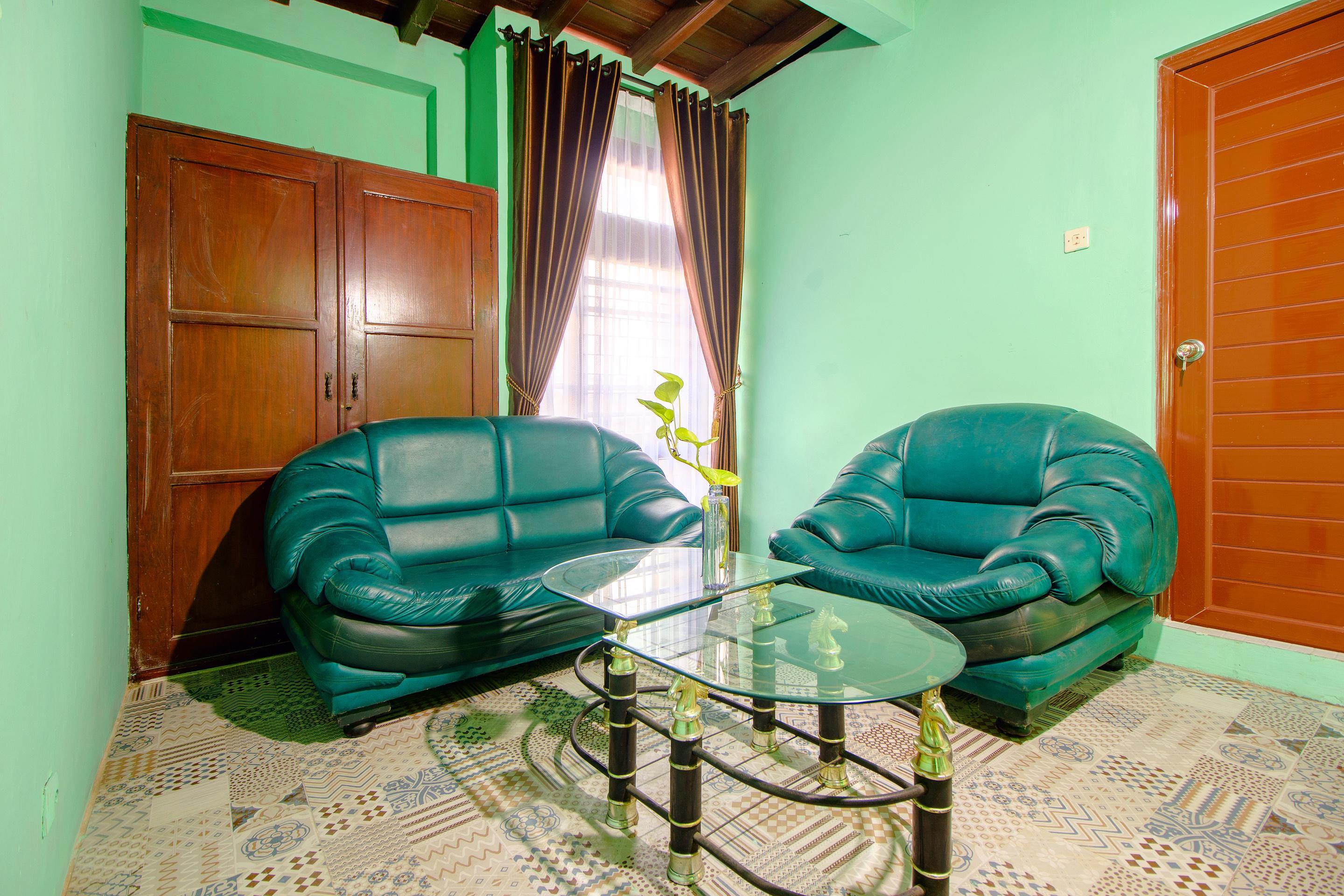 Spot On 2107 Ijo Pupus Syariah Residence Baturetno Экстерьер фото